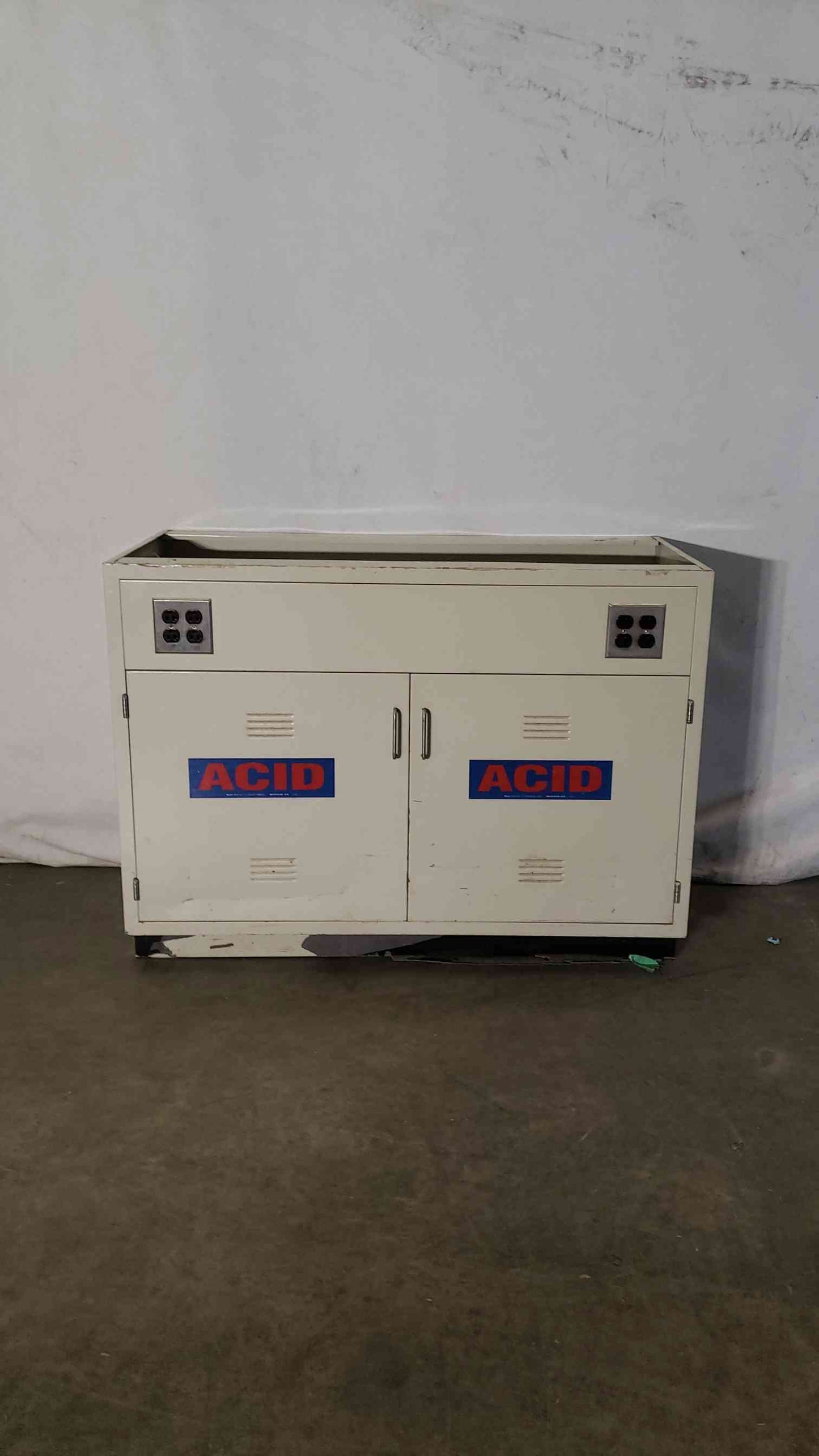 48x22x35 Acid Storage Casework(100182)