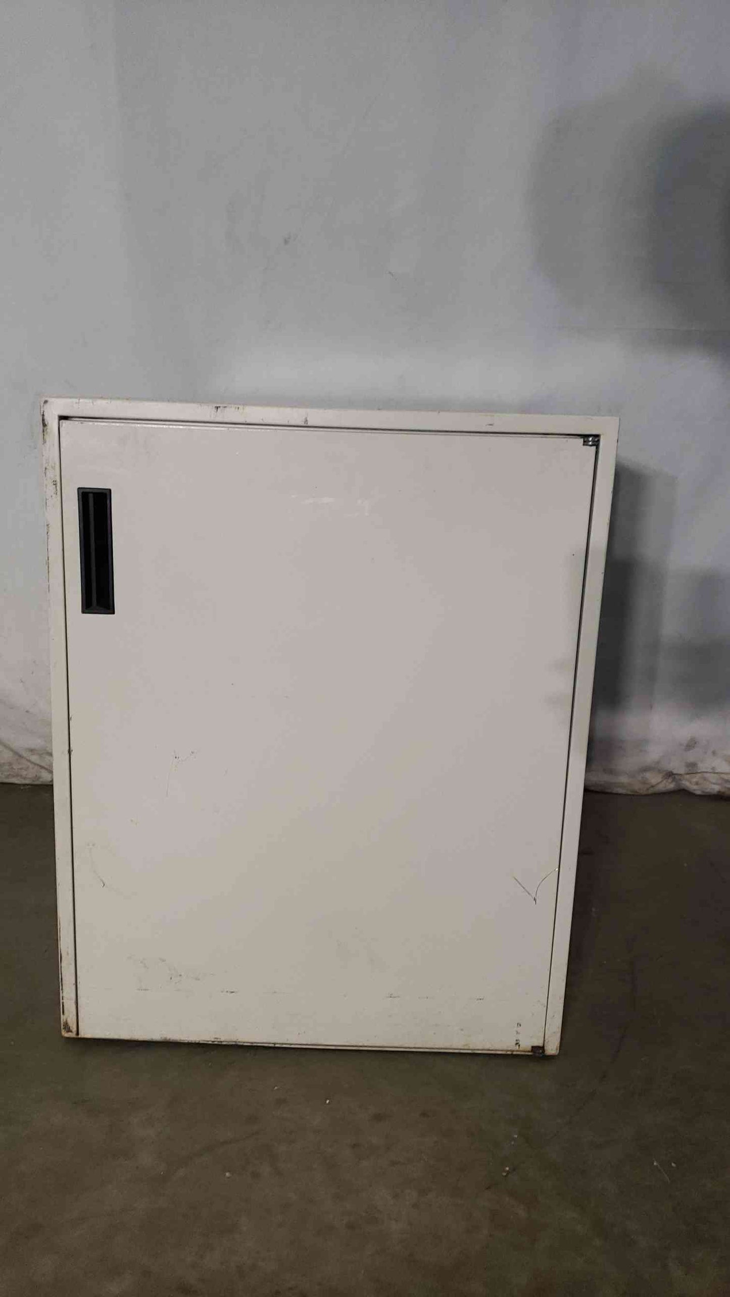 24x29x22 Flammable Cabinet(100250)