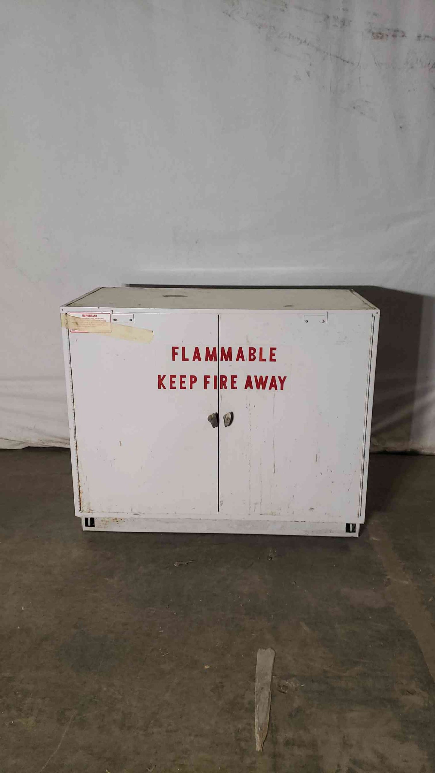 42x22x35 Flammable Casework(100253)