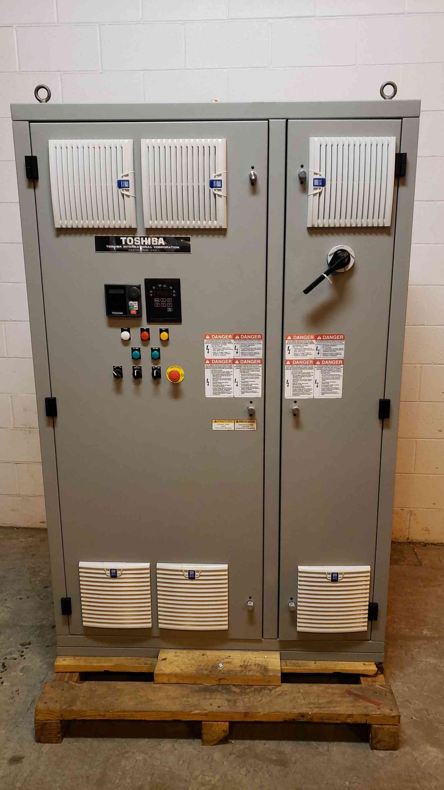 NEW 100HP TOSHIBA VT130Q9U410K & VFAS14550PLX9 Adjustable Speed Drive in Enclosure(100392)