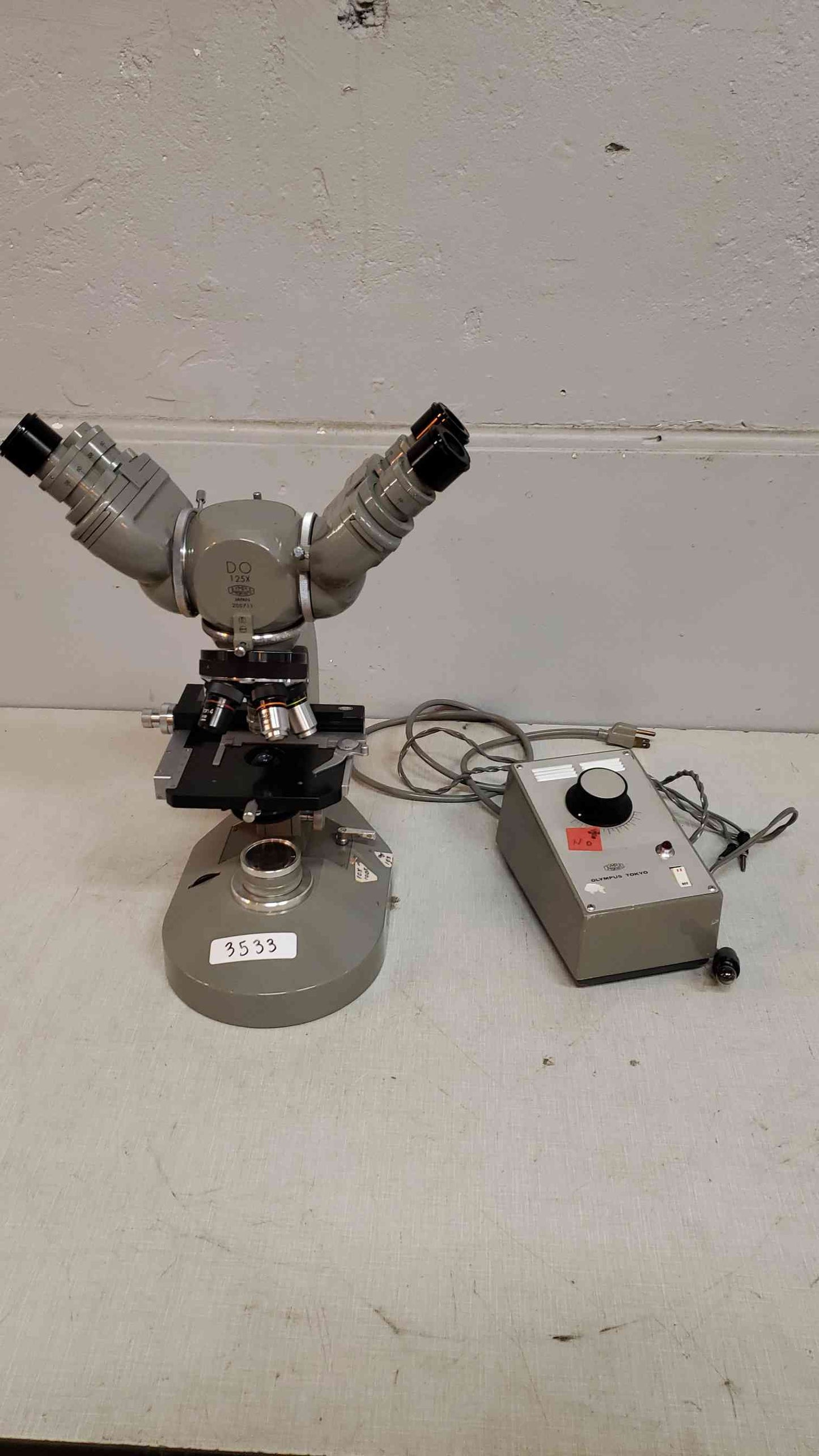 Olympus Tokyo Microscope W/ Power Source 200771(1409AA)