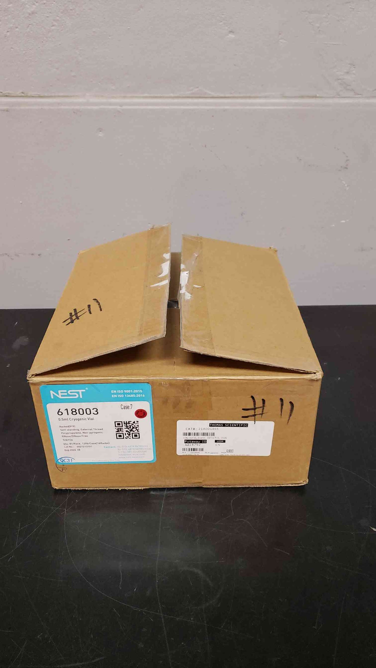 Qty 1296 Case Nest Biotechnology 0.5mL Cryogenic Vial Racked (9x9) Self-Standing, External Thread Polypropylene, Non-pyrogenic Rnase/Dnase Free Sterile