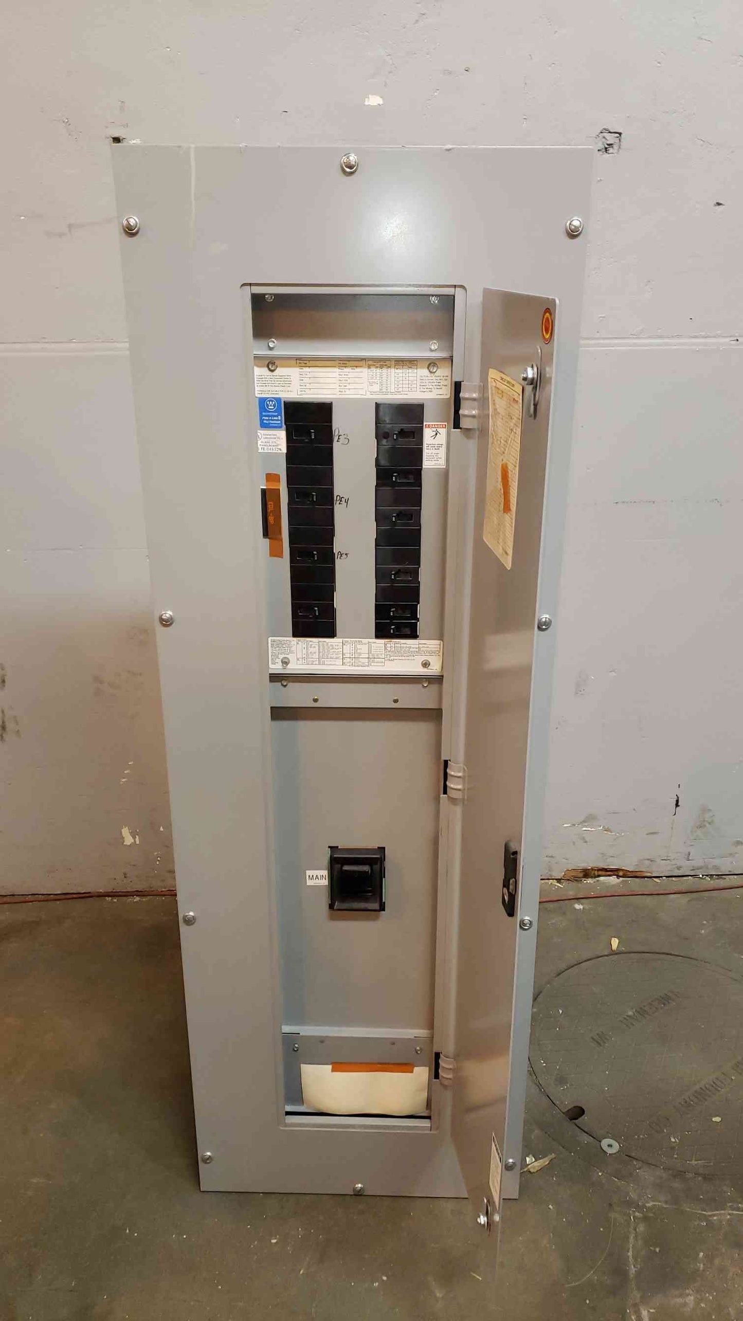 PRL2 250A 480V, 277V Panelboard 10 Breaker W/ Main Neut. 400A (SKU: 5435AA)(5435AA)