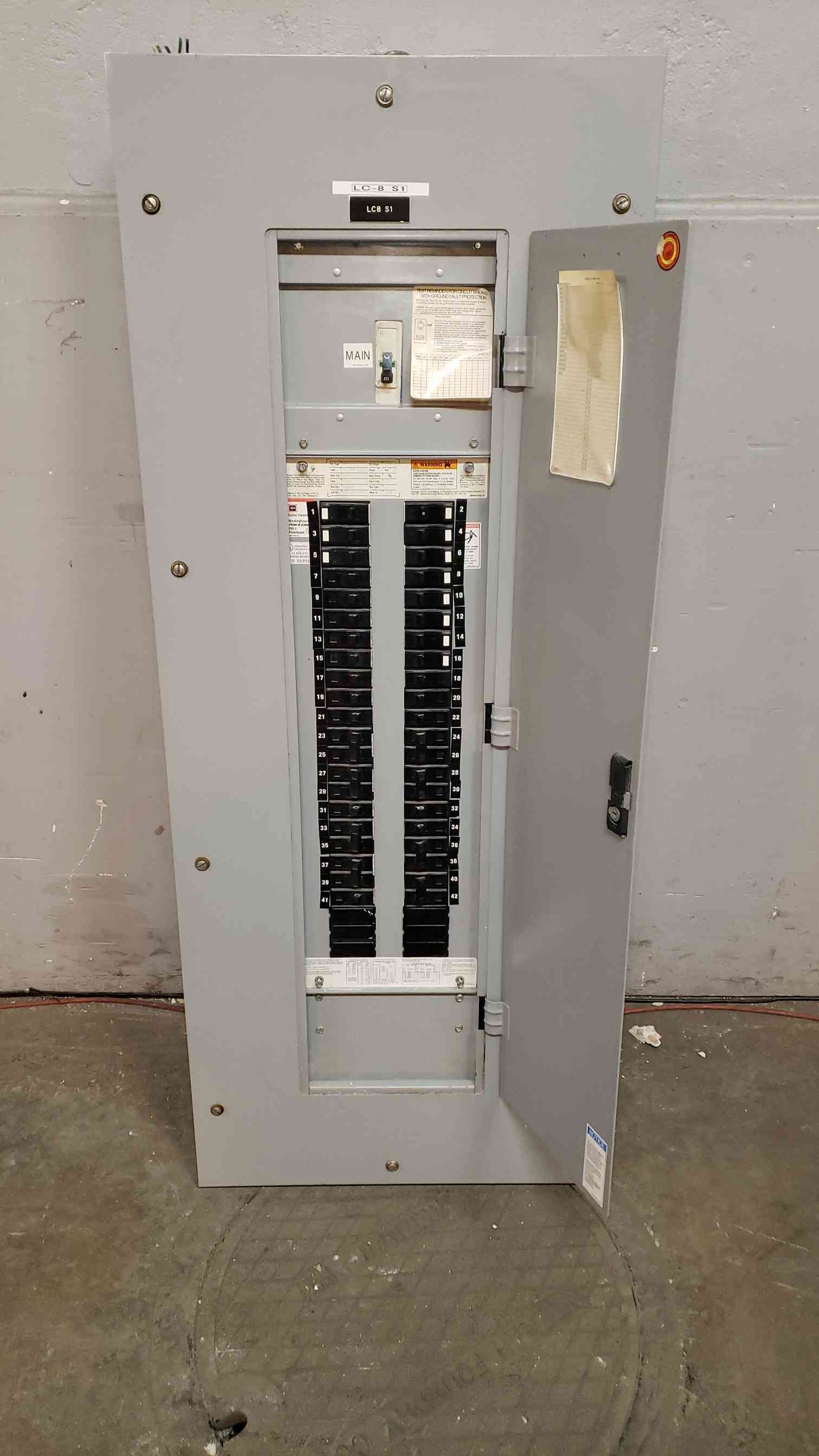 CutlerHammer 225A 120/208V Panelboard PRL1 w/ Main (SKU: 1574AA)(1574AA)