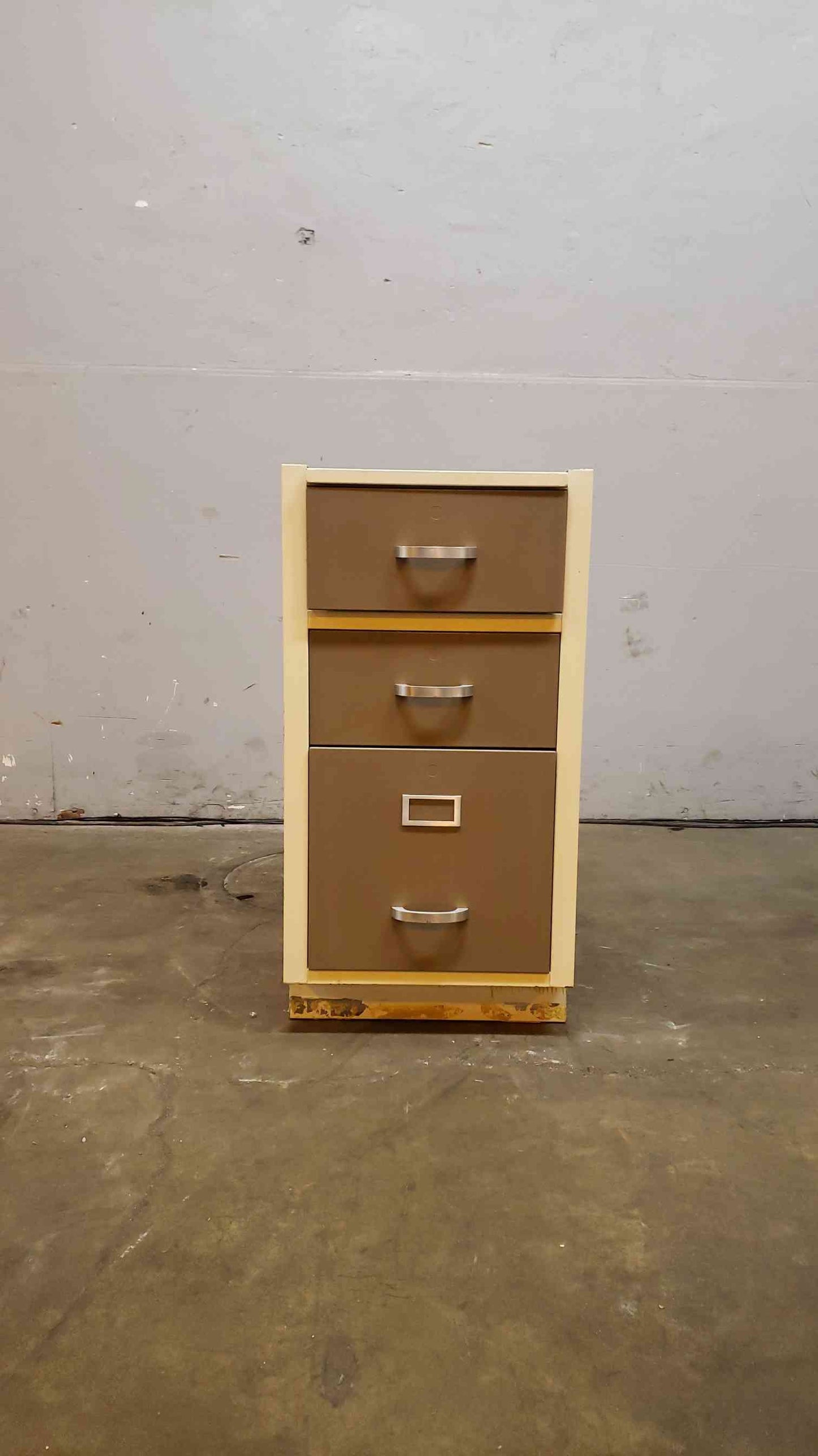1'6" Duralab Drawer Casework