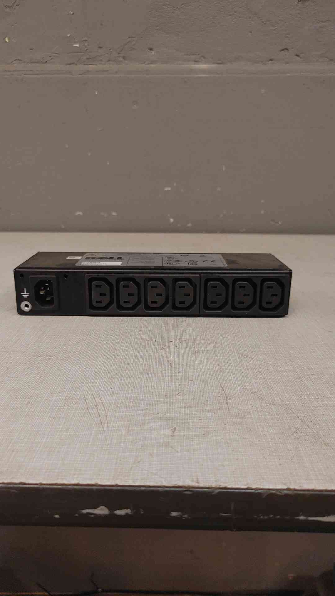 *Pickup Only* Dell PDU Strip 100(101618)