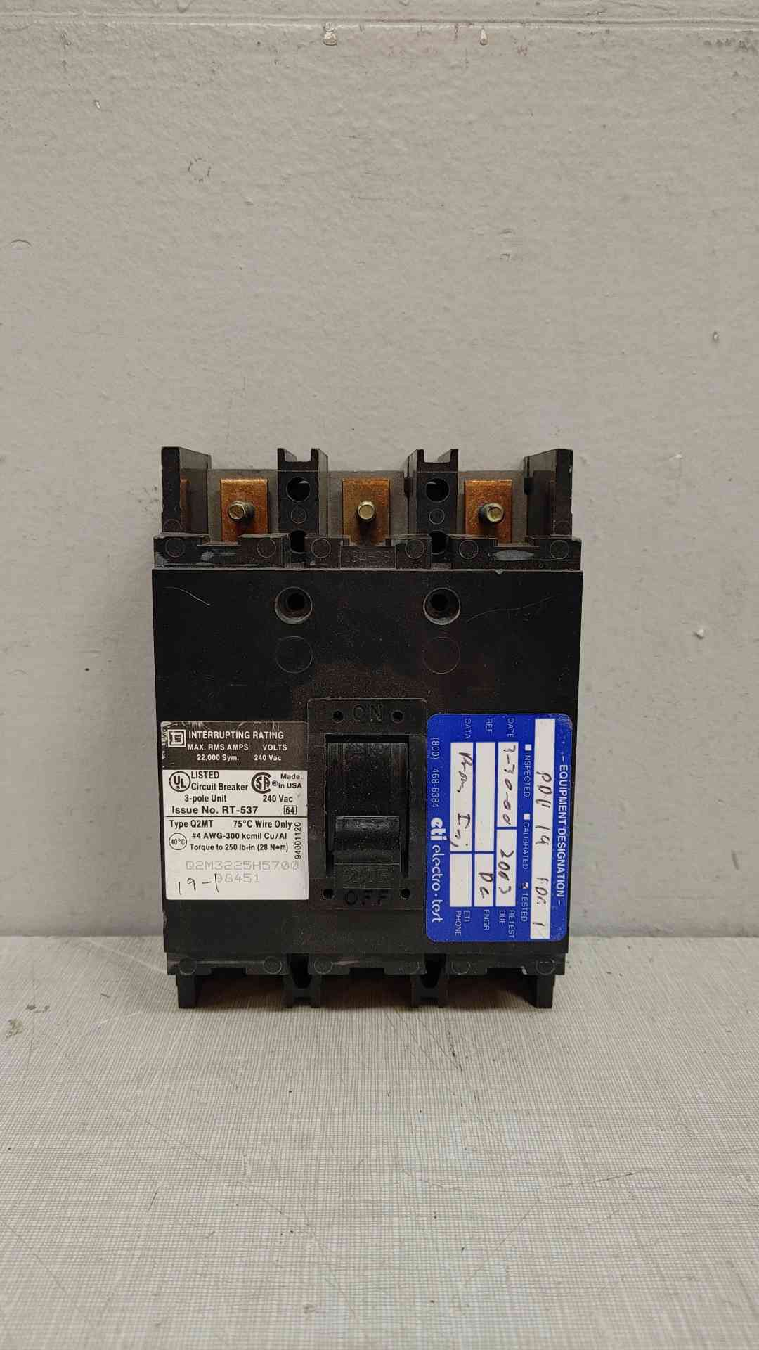 Square D 225A 3 Pole Circuit Breaker 240VAC RT-537(104611)
