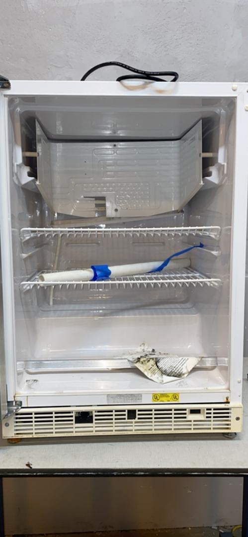 Marvel Scientific Under counter lab Refrigerator 6CAR MA/024600013. Tested��(S6LLST4606)