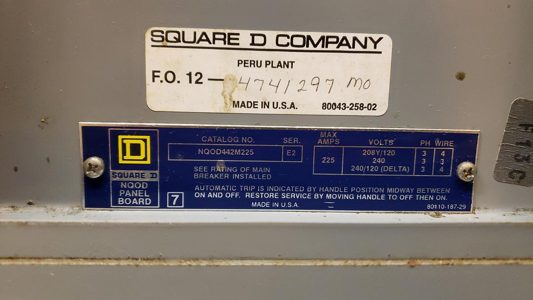 225A Square D NQOD 3PH w/ Main Loaded(S6LLST11868)
