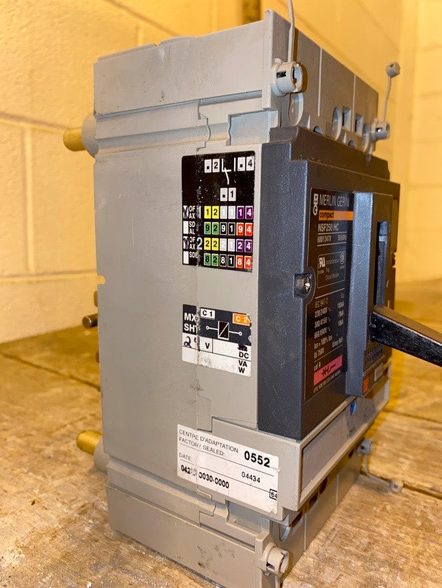 250A Circuit Breaker Merlin Gerin NSF250 HC(S6LLST1377)