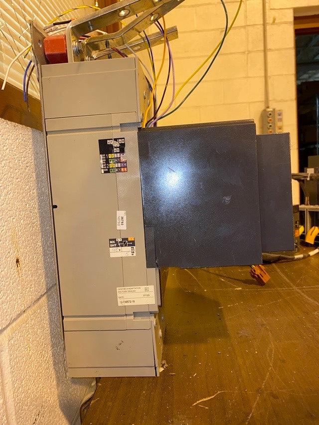 MT630 Schneider Compact NSJ Trip STR23SP Circuit Breaker(S6LLST1592)