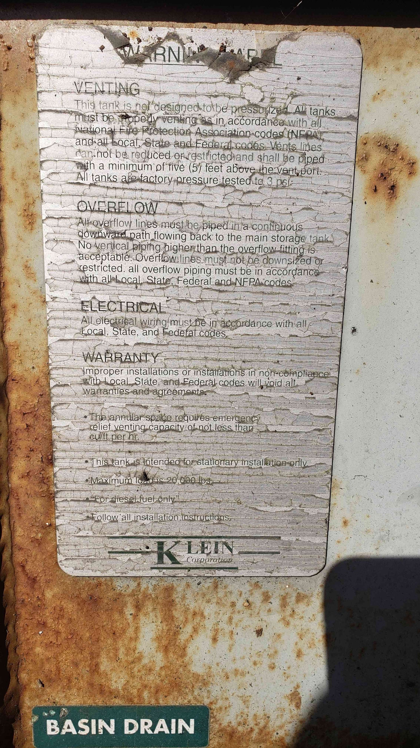 1400 Gallon Klein Closed Top Diked Generator Base Tank (SKU: 107629)