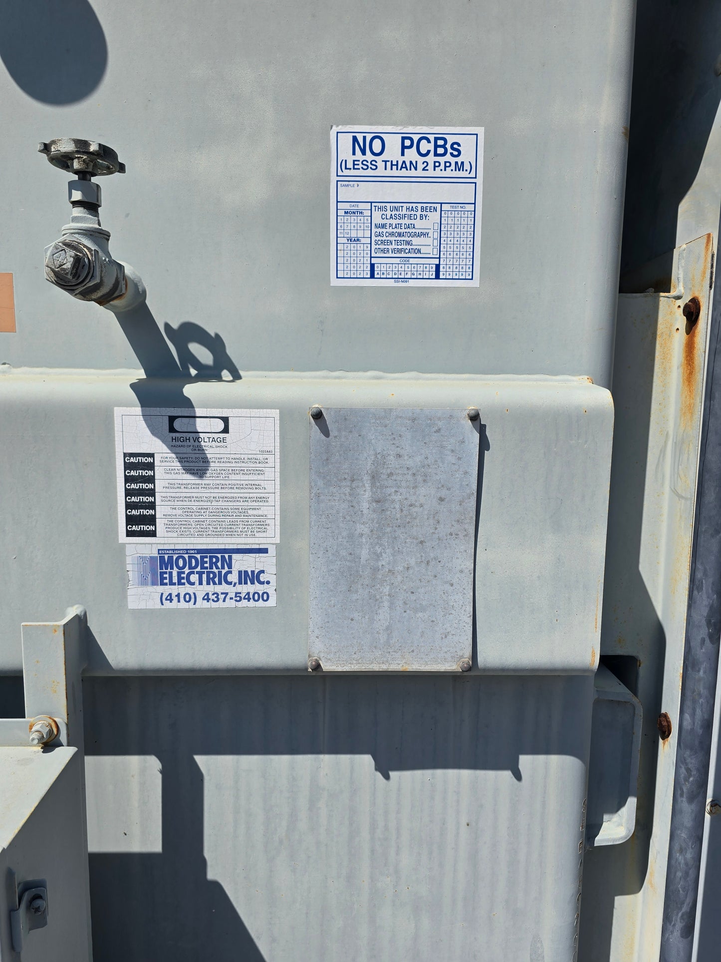 ABB 5000 KVA Unit Substation Power Transformer 34500V To 2400V 3 Phase 60Hz Oil