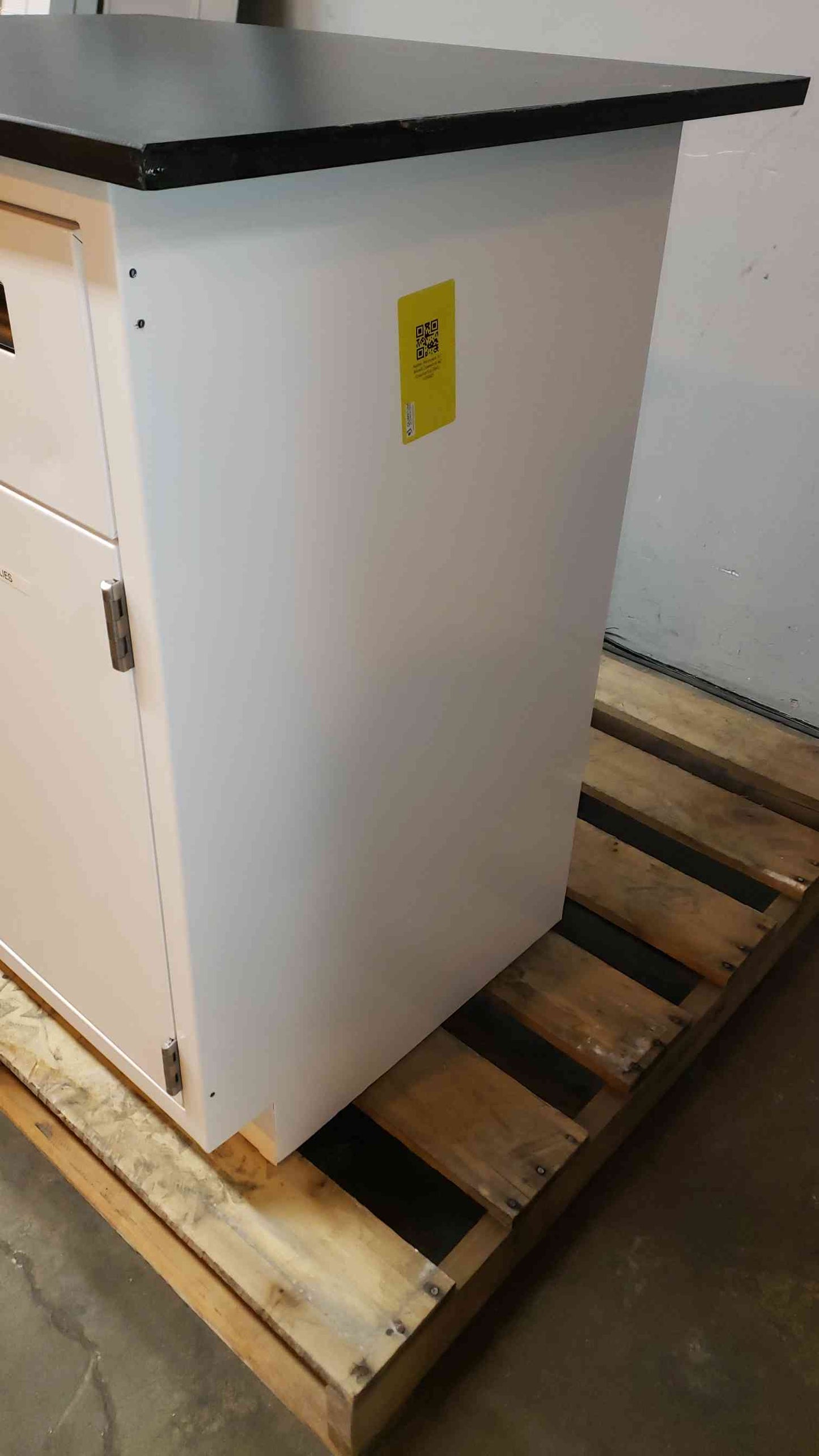 Recessed 30" Mixed Casework W/ Countertop(105062)