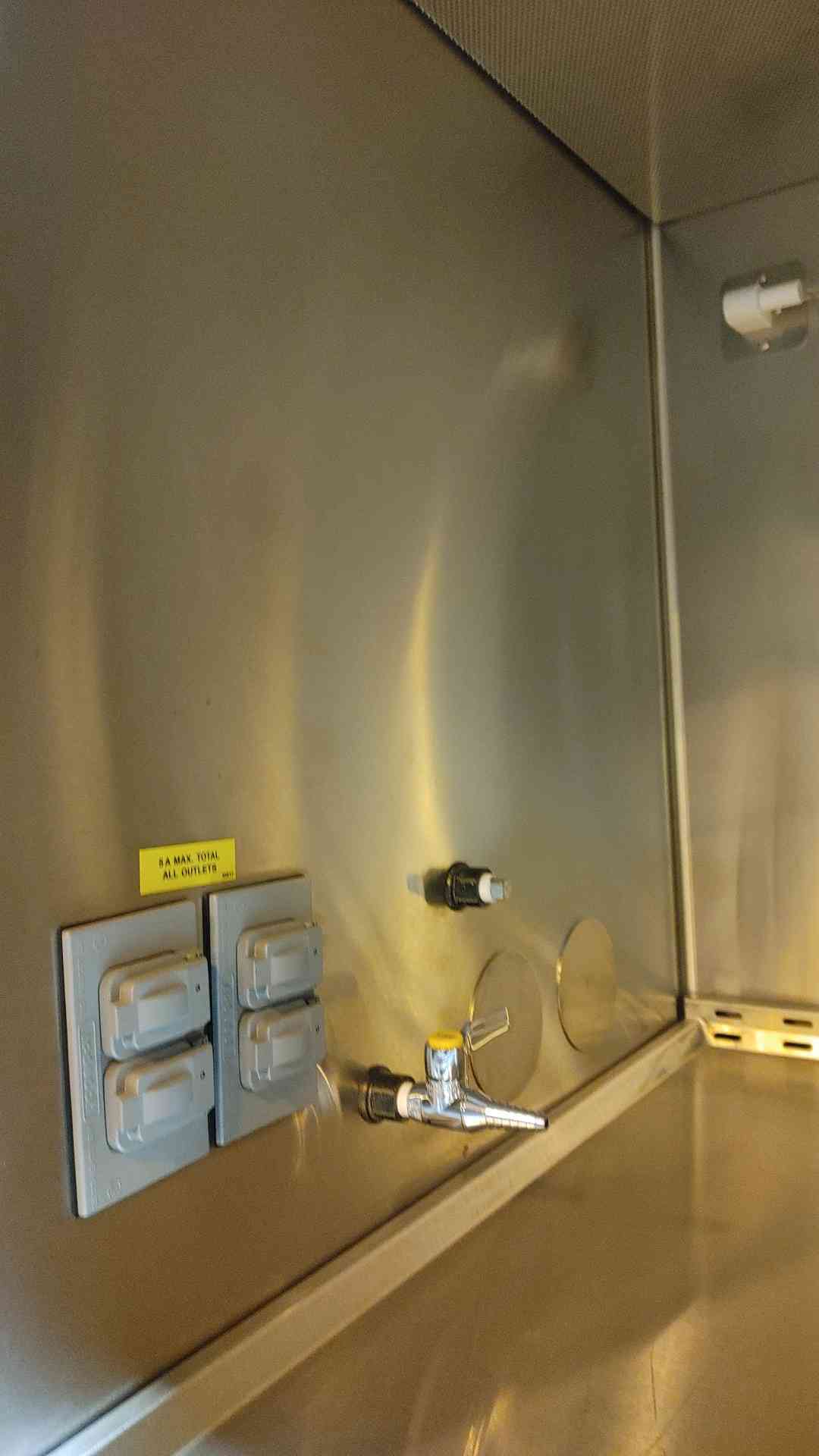 Baker SterilGARD Class II Type A2 Biological Safety Cabinet BSC SG603A -HE-M(106315)