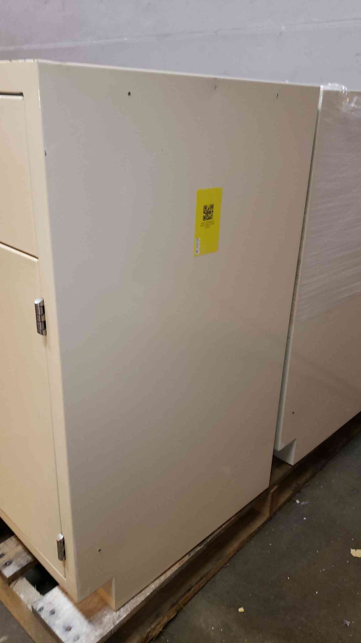 Jamestown 4' Mixed Casework (SKU: 106826)