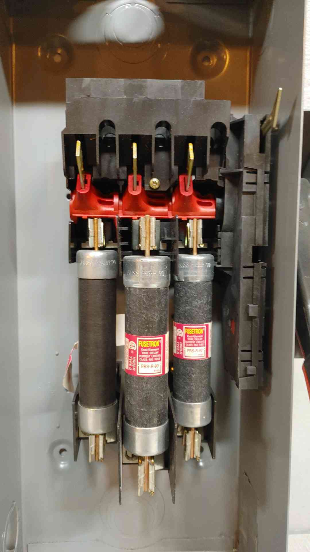 Square D Heavy Duty Enclosed Switch 100A 600VAC 600VDC