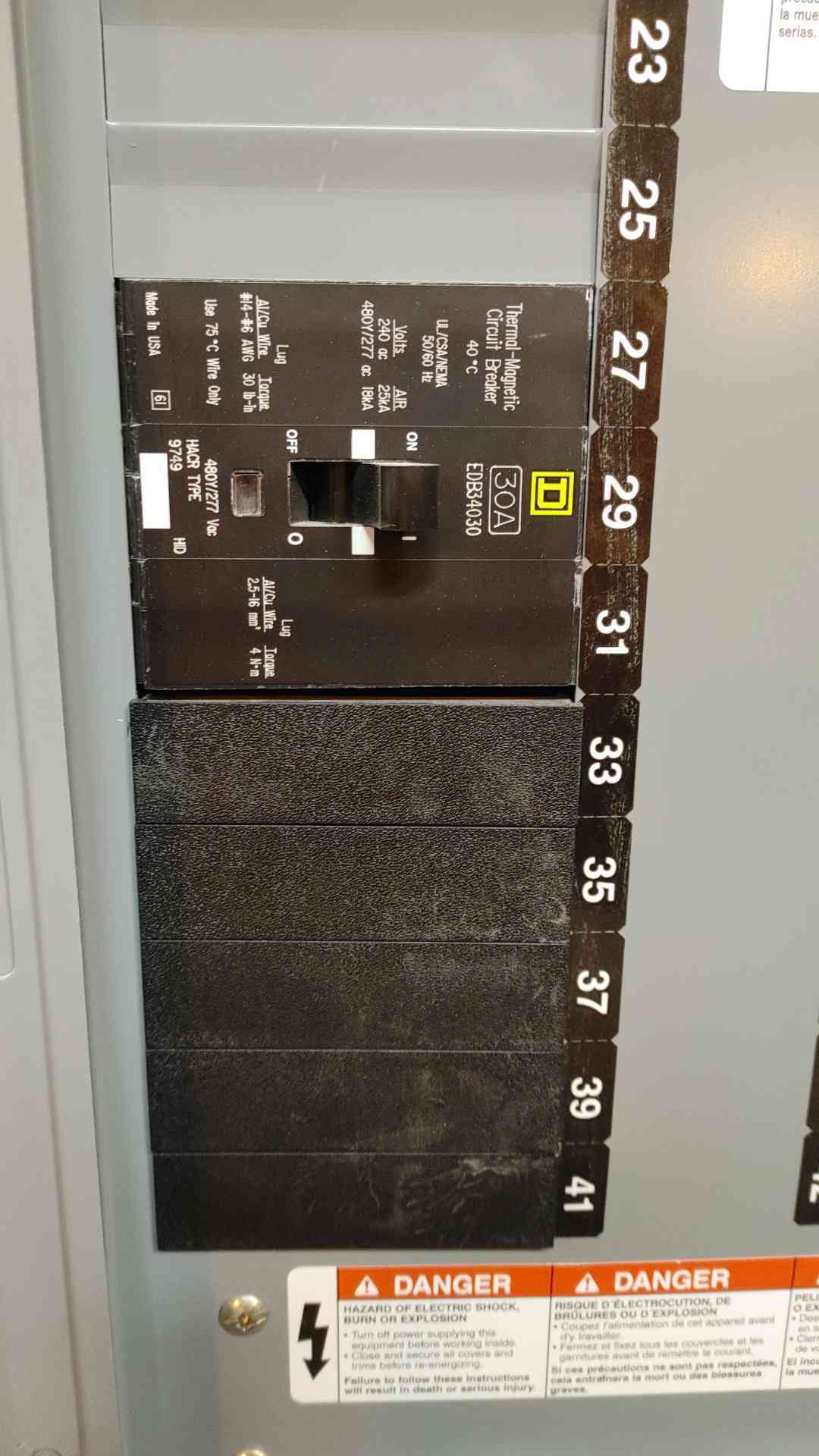 Square D NF Panelboard 250A 600Y/240VAC 3PH 4W 12109693840060001