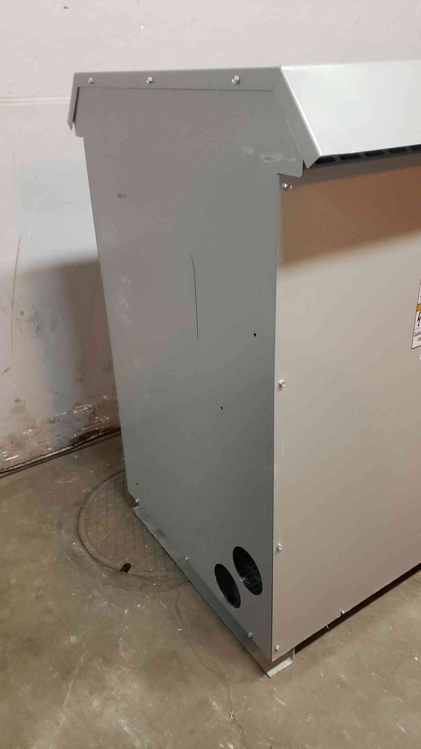 Siemens 225KVA 3PH Transformer 3F3Y225K13D16 480v x 208/120v (SKU: 107721)