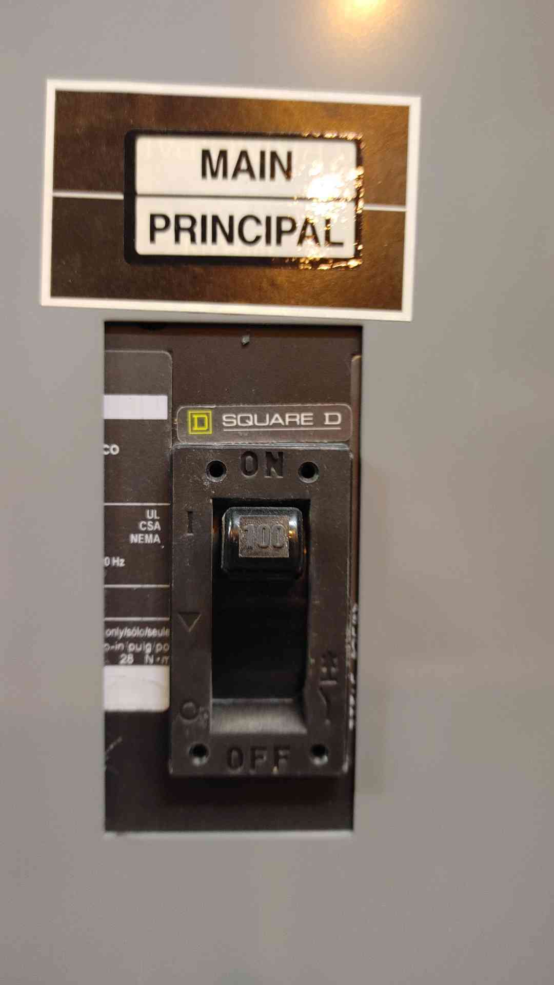 Square D NQOD Breaker Panelboard 100A 3PH 4W 208Y/120VAC 12241127970120001 w/ Main