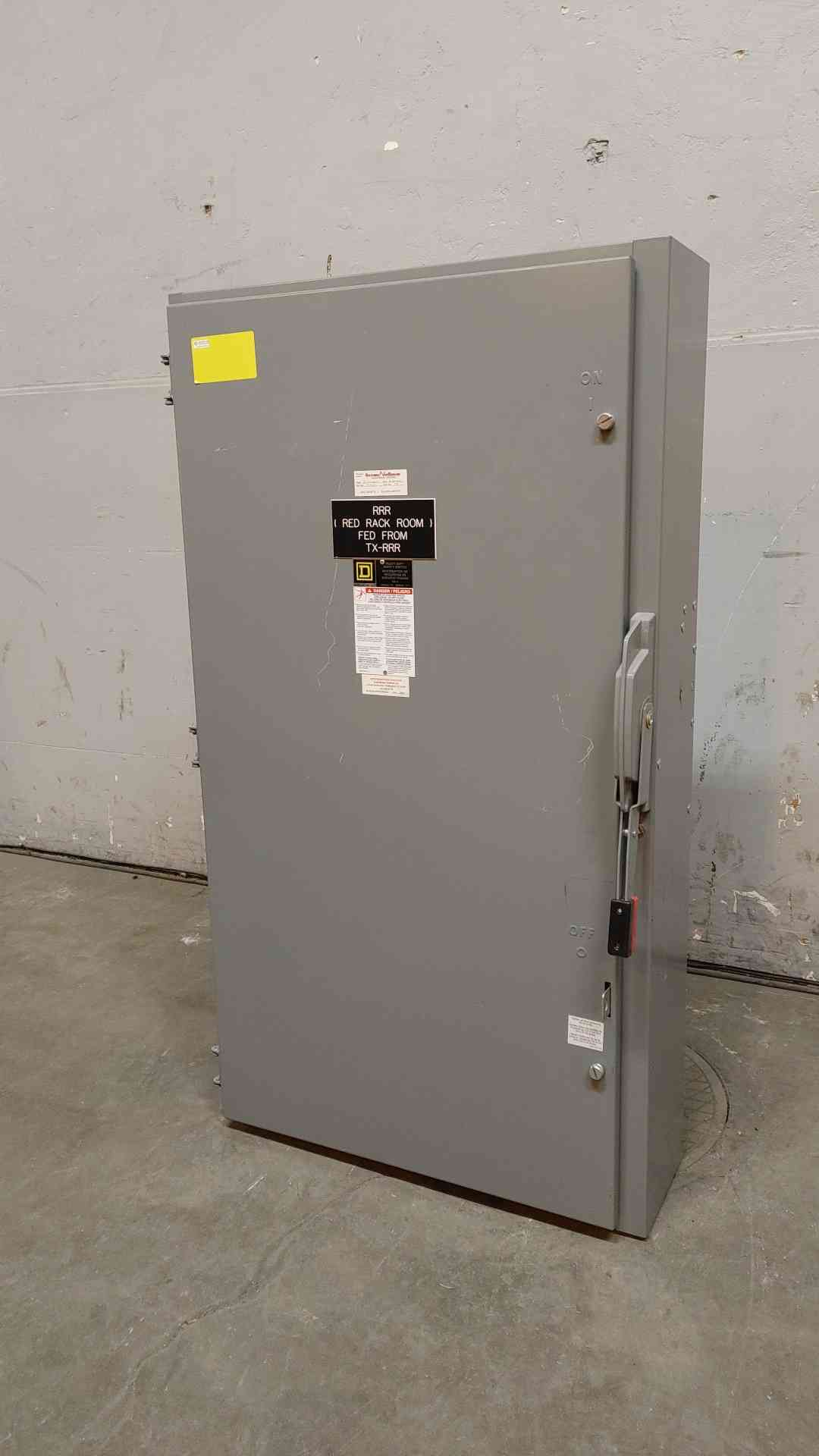 Square D Heavy Duty Safety Switch 600A 240VAC 250VDC H326N