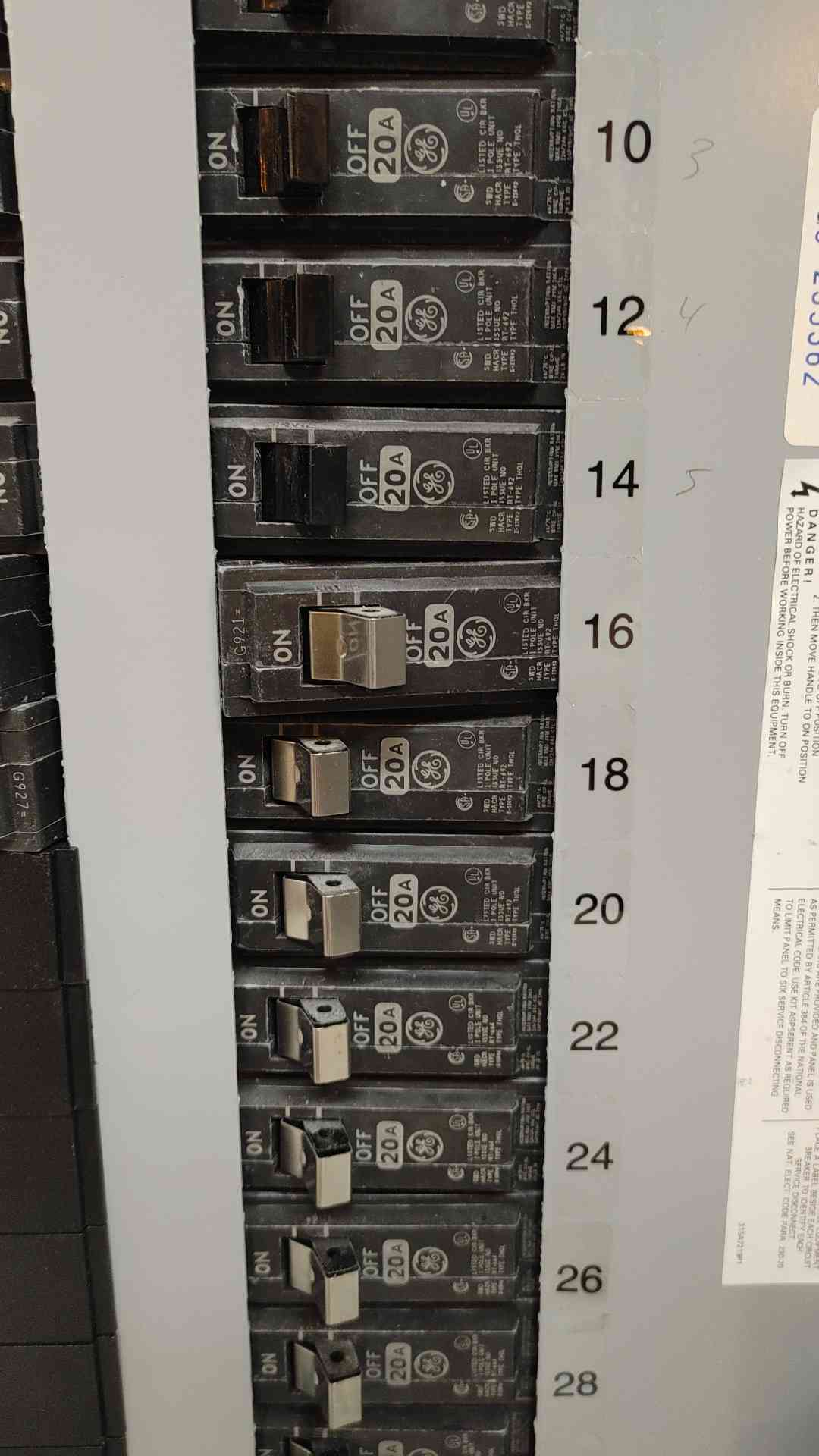 GE A Series Panelboard 125 Amp 208/120 Volt 3 Phase 4 Wire with Main (108977)