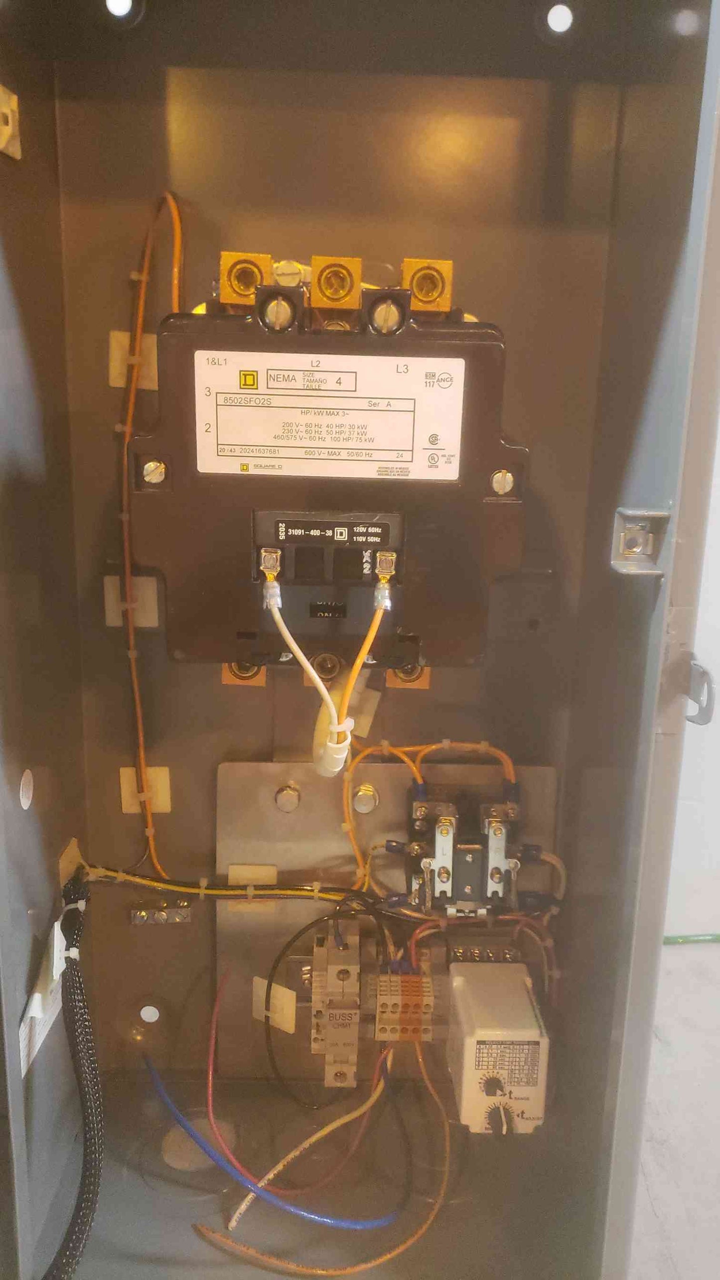 SQUARE D Disconect/Breaker 8502SFG2V02S(SKU: 110550)
