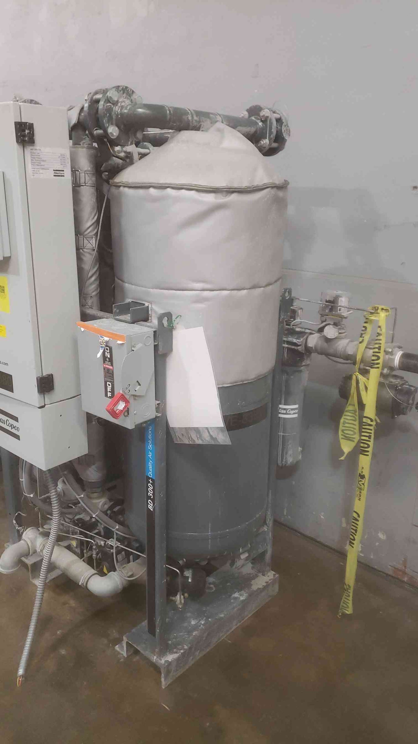 Atlas Copco BD300+ Heated Blower Purge Desiccant Air Dryer - 440V 3PH - 636 CFM (SKU: 110811)