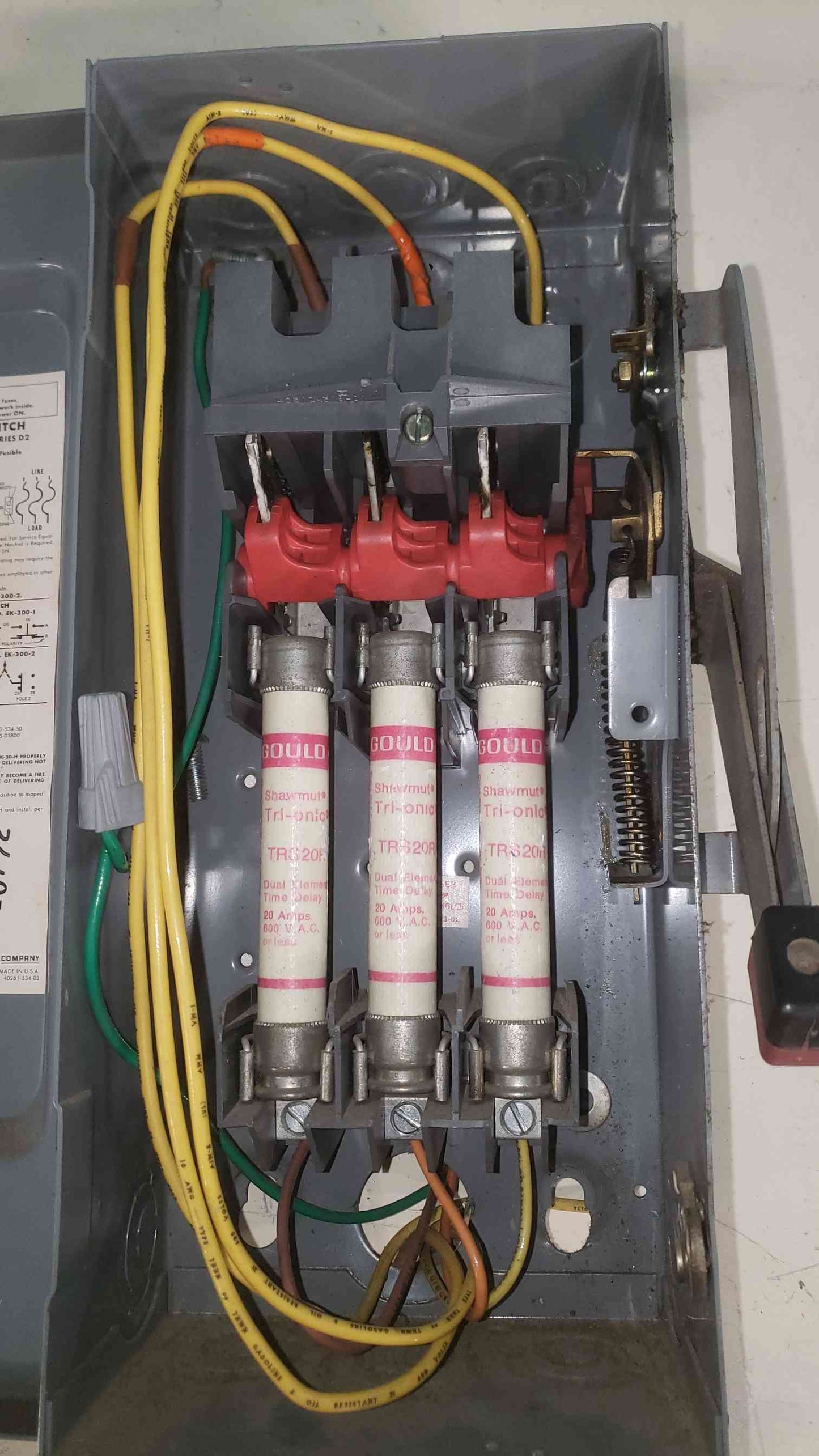 Square D H361 30 Amp 3 Pole 600V Fused Safety Switch Disconnect H361 Series D2 (SKU: 113393)