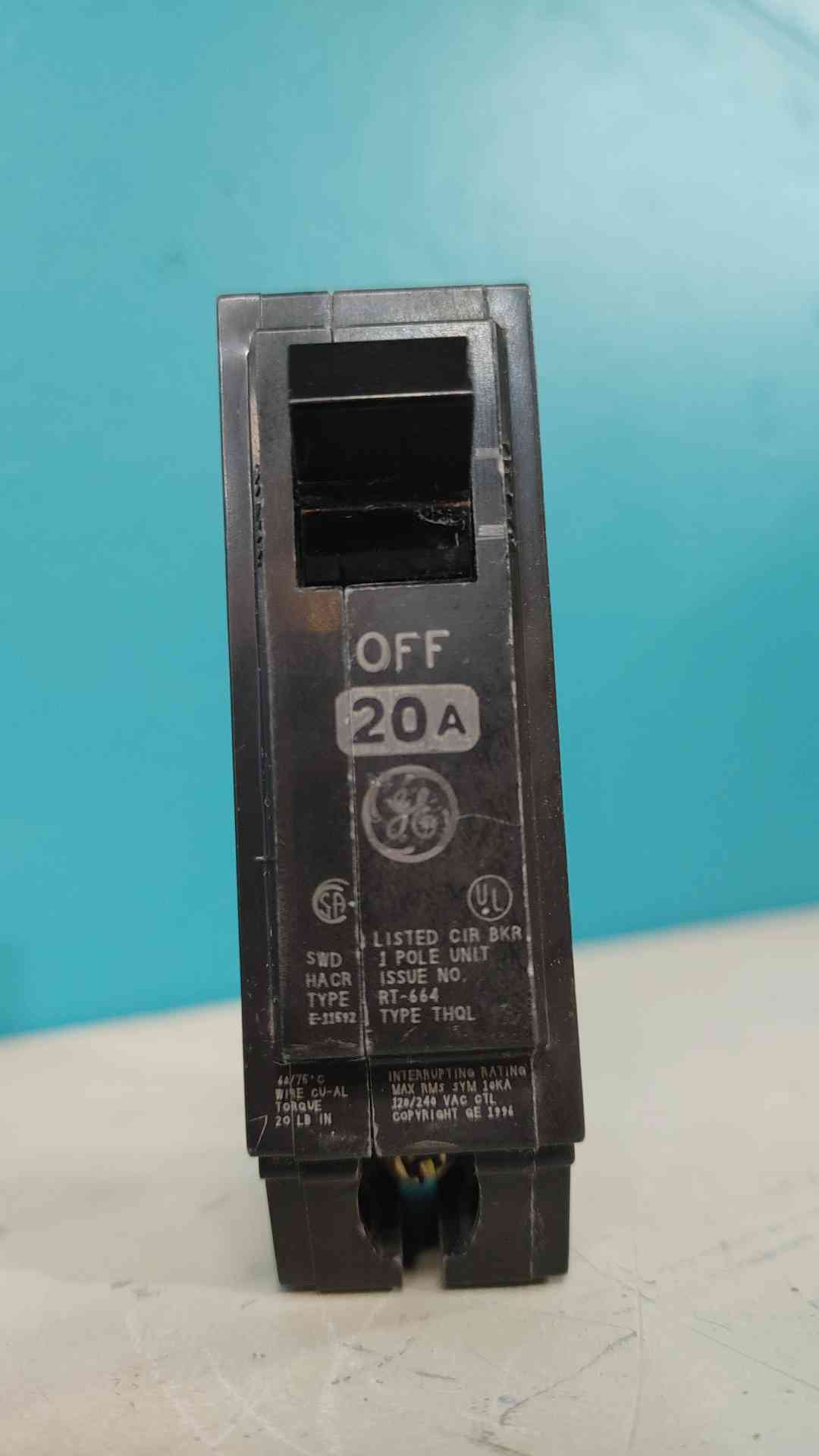 GE THQL1120 20A 1 Pole 120/240V Plug-In Residential Circuit Breaker THQL 20