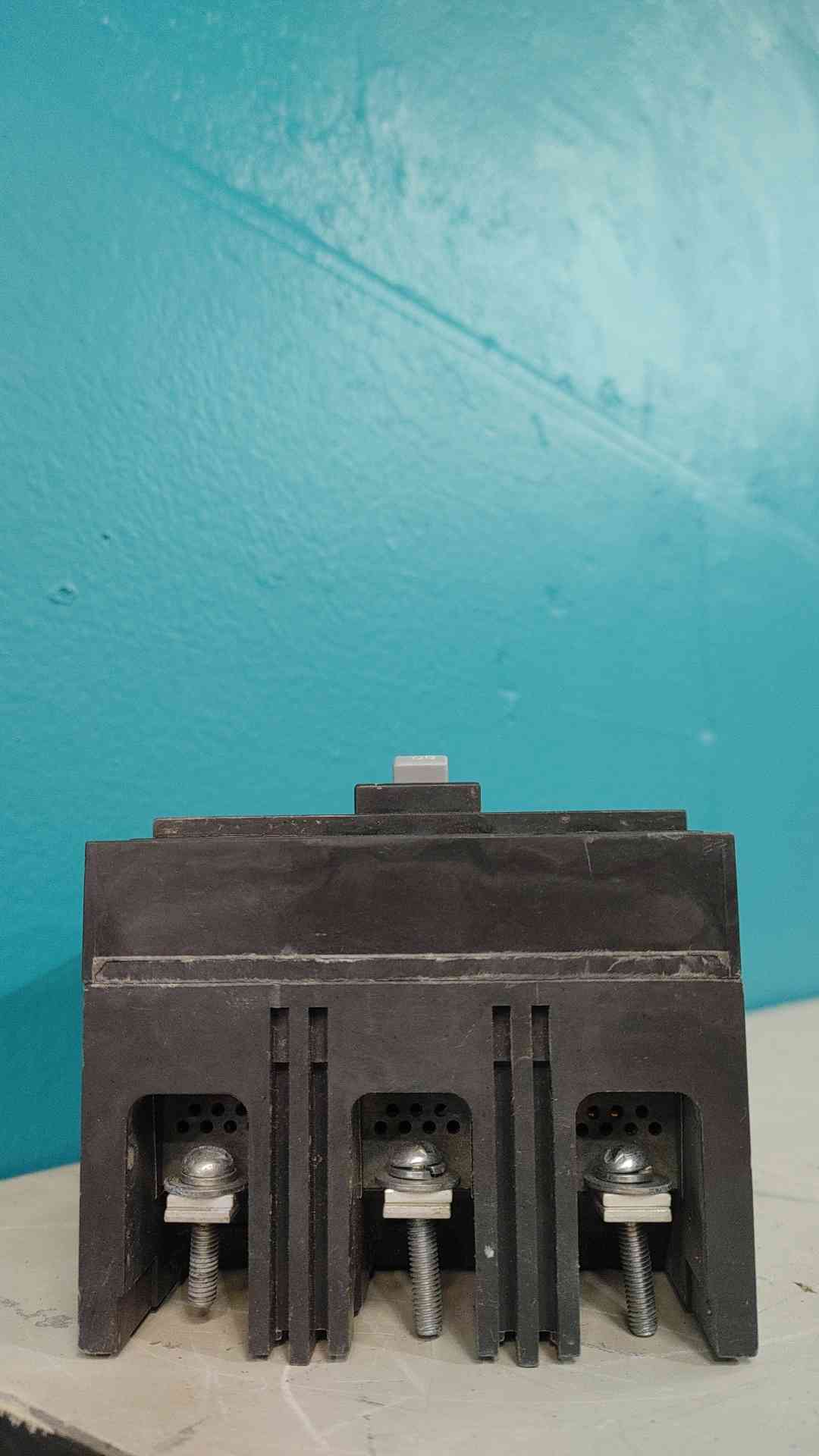 GE TED134060WL 60A 3 Pole 480V Industrial Molded Case Circuit Breaker TED134060