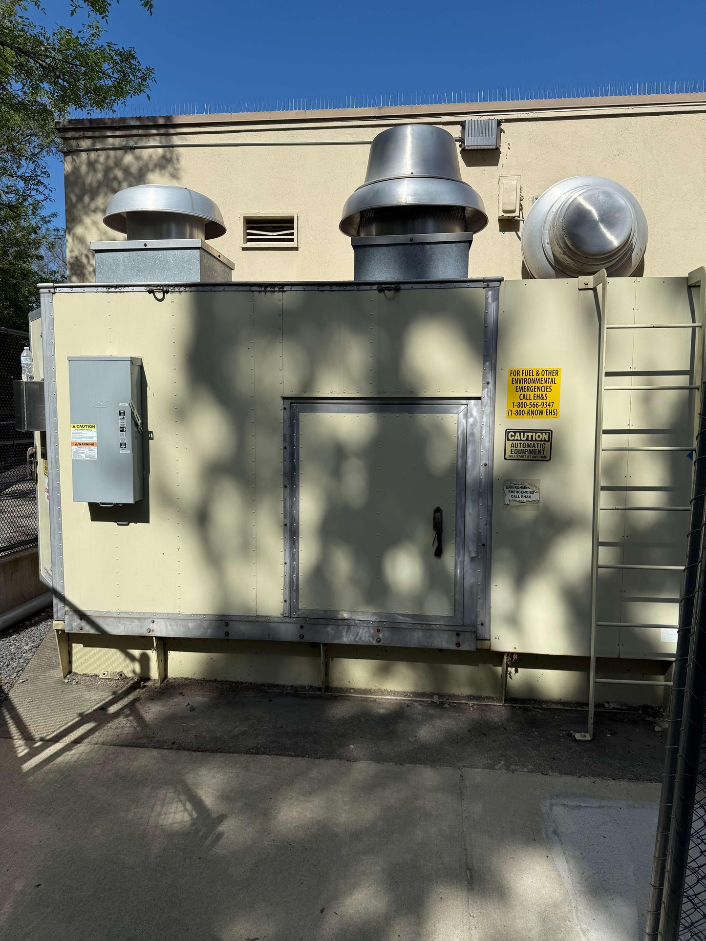 90KW Diesel Generator & ATS John Deere 1312hrs Enclosed TESTED