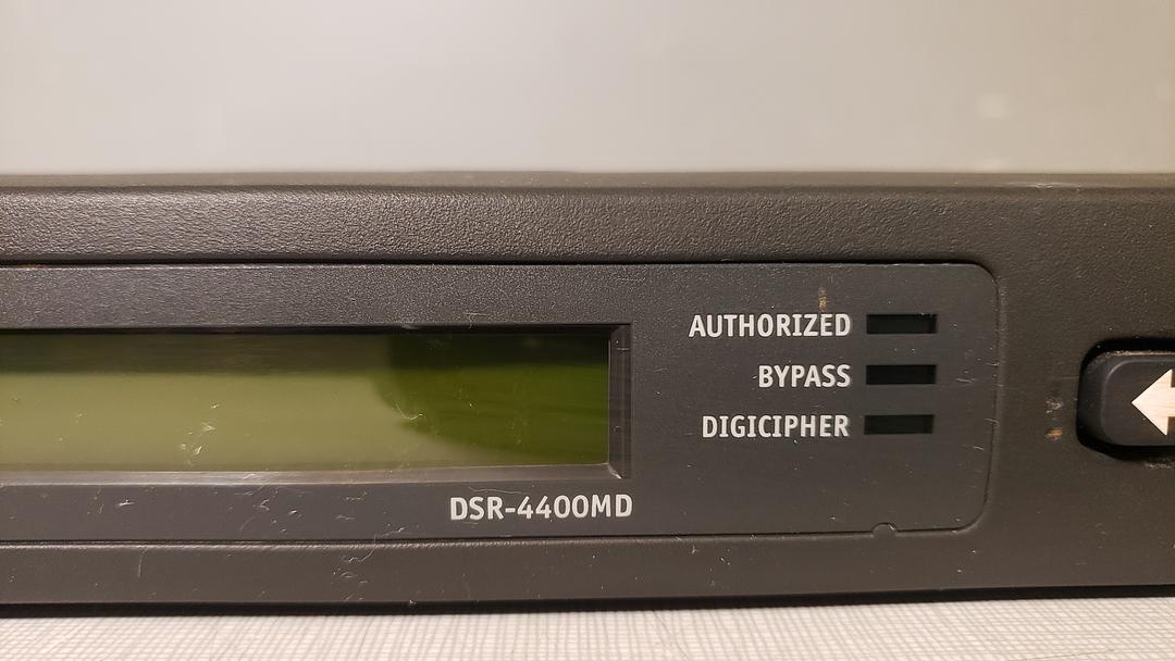 *Pickup Only* Motorola DSR-4402X Rackmount Professional Satellite Receiver DSR4402X(S6LLST11008)