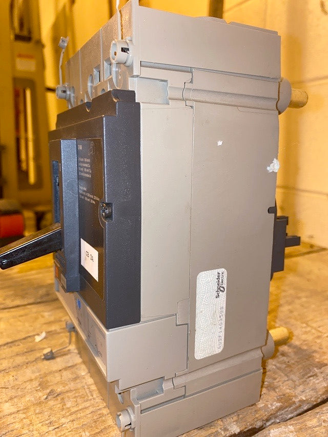 250A Circuit Breaker Merlin Gerin NSF250 HC(S6LLST1377)