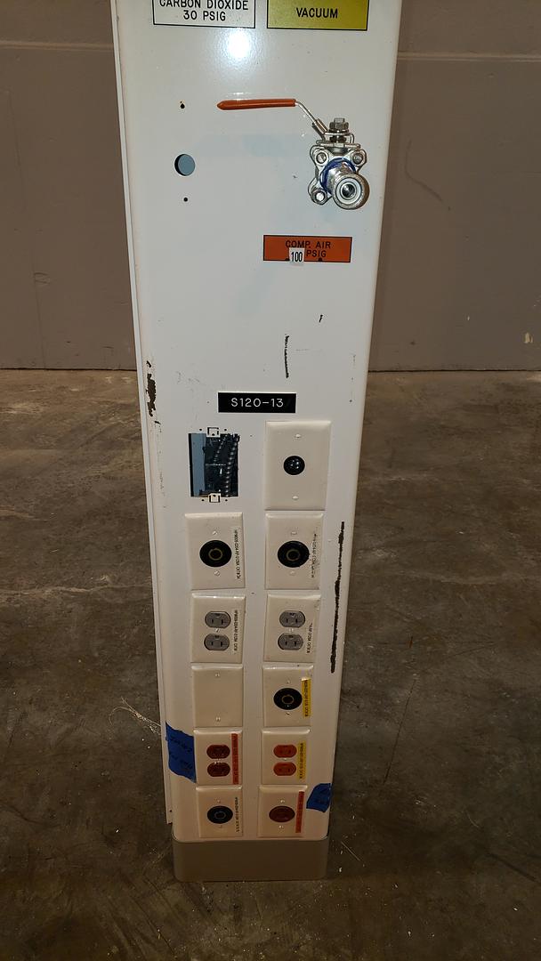 Electric & Gas Utility Manifold for Lab Casework(S6LLST10351)