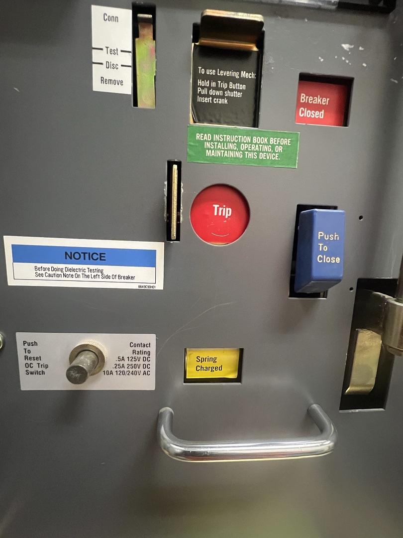DS632 Westinghouse 3200A Circuit Breaker 3200/3200 120V Shunt (SKU:S6LLST13156)(S6LLST13156)