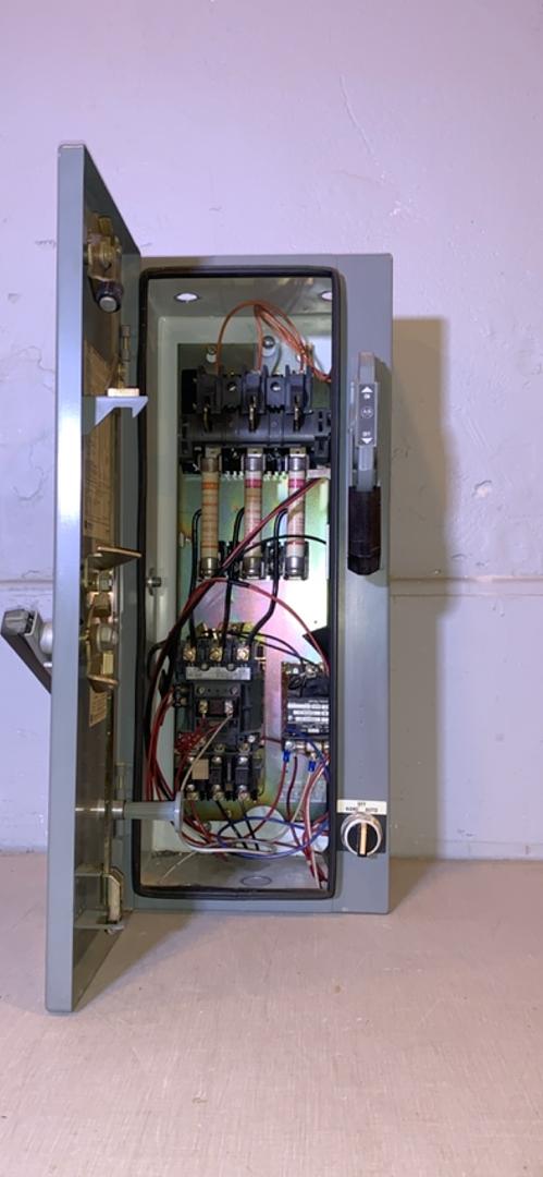 ALLEN-BRADLEY Bulletin 512 Starter Switch(S6LLST10555)