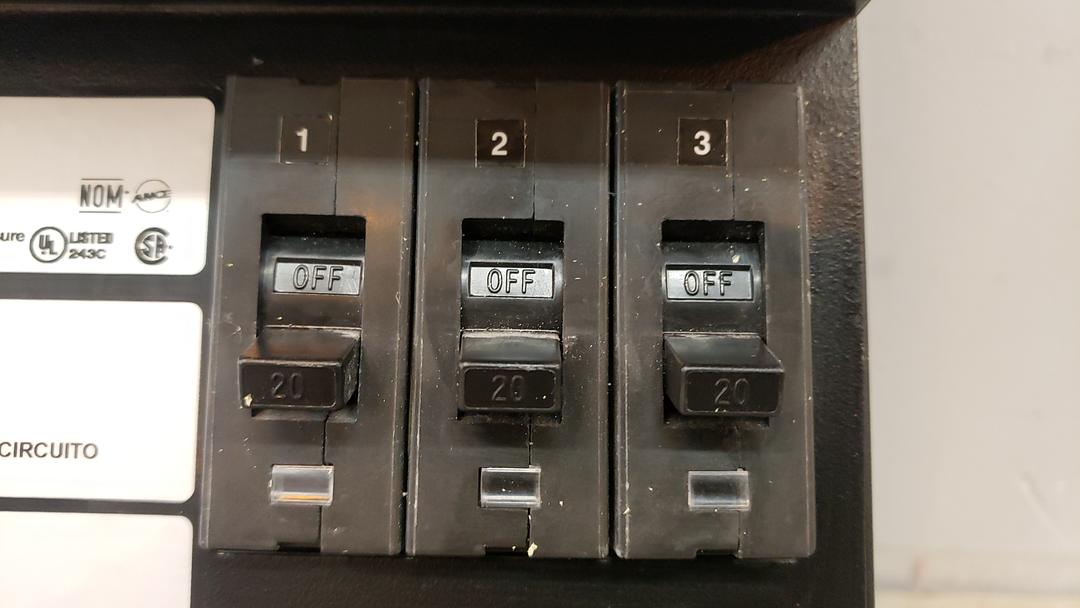 Grafik Eye Lutron GP3-2774M-20 Lighting Control Panel(S6LLST10789)