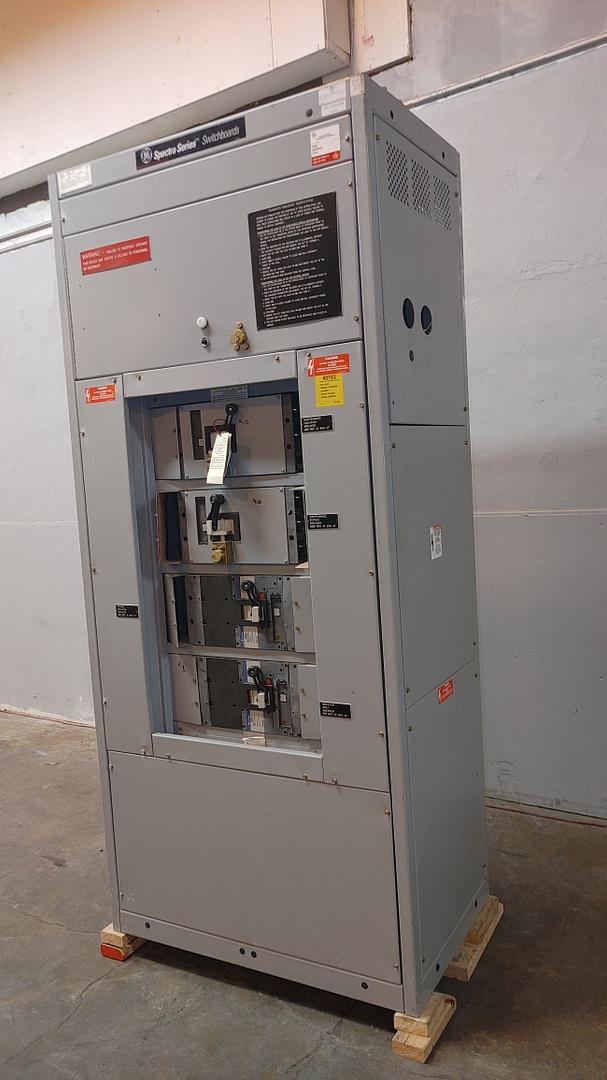 800A 277/480v GE Spectra Series 4 Breaker Panelboard (S6LLST12735)