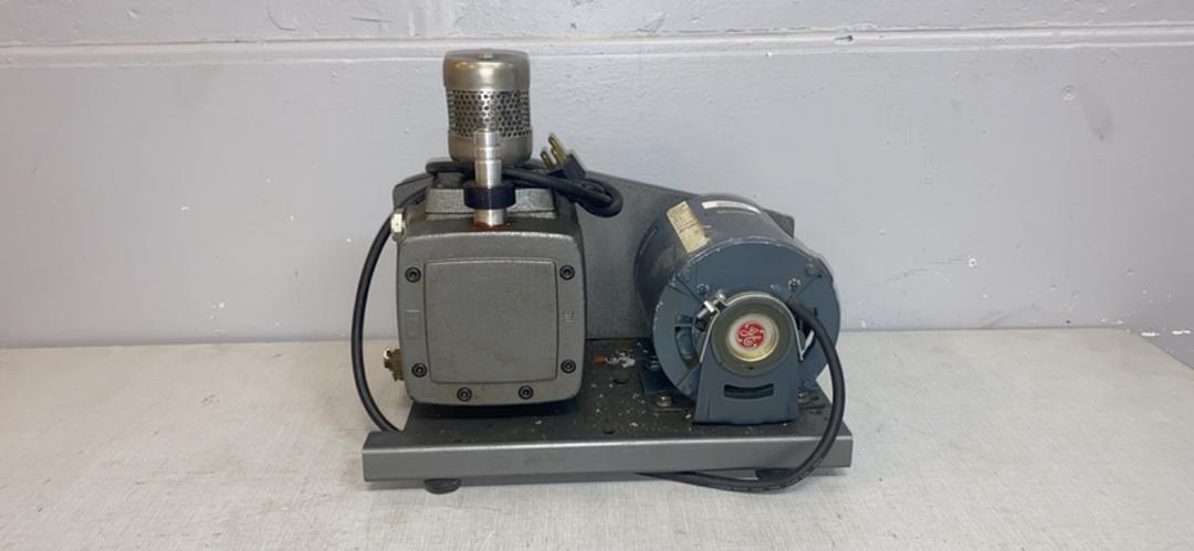 Precision Laboratory Vacuum Pump w/GE 5KC38RN4X 3/4HP Motor(S6LLST5384)