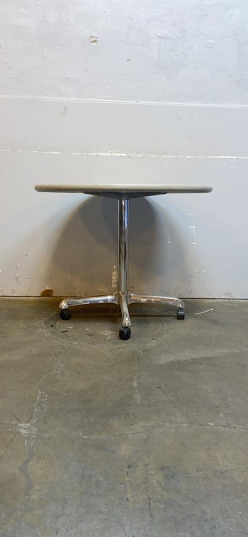 Circular Table W/ Wheels 36" Diameter x 28" High(S6LLST6022)
