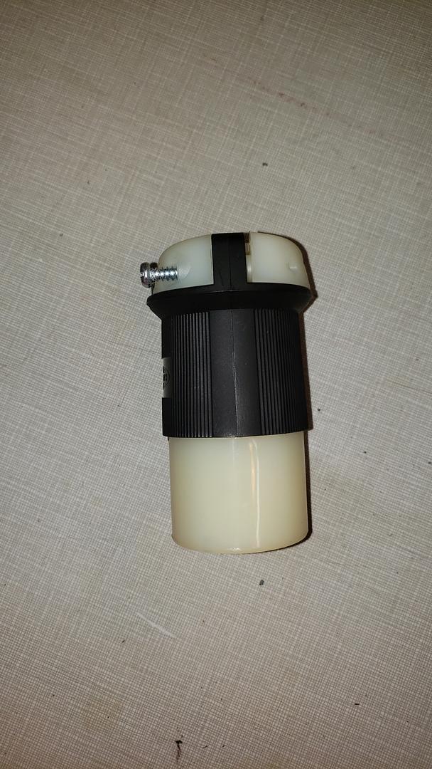 Lot of 3 HUBBELL HBL3335C TWIST-LOCK FLANGED RECEPTACLE 125/250V 30A 3P 3W 3335C(S6LLST8952)