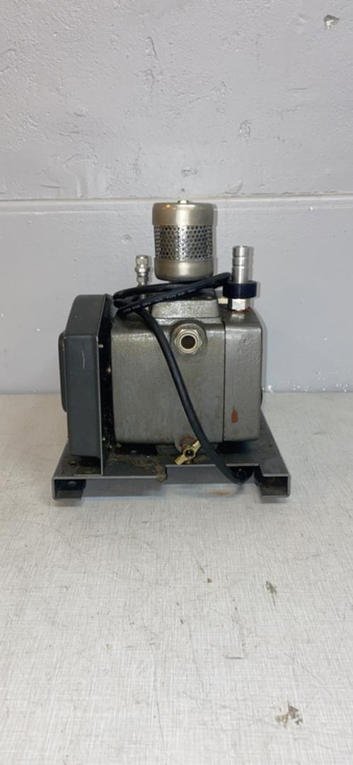 Precision Laboratory Vacuum Pump w/GE 5KC38RN4X 3/4HP Motor(S6LLST5384)