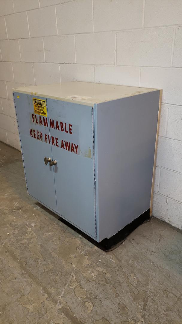 30" Flammable Bench Cabinet Blue(S6LLST9904)