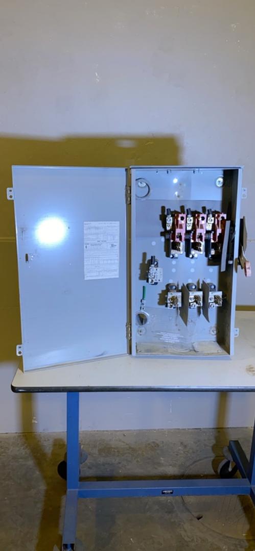 200A Disconnect EATON Heavy Duty Safety Switch DH364FRK(S6LLST4099)