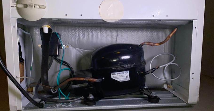 *Pickup ONLY* SANYO Mini Fridge SR-A1780W(S6LLST4421)