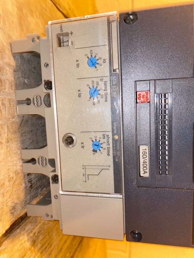 400A Merlin Gerin NSJ400 H Circuit Breaker(S6LLST1366)