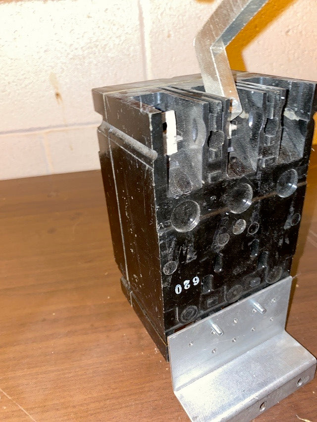 20A GE 3 Pole Circuit Breaker(S6LLST1463)