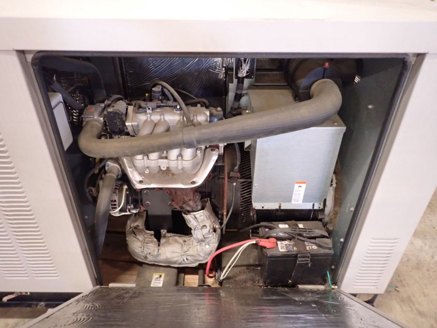 20KW 21KW Kohler 24RCL Nat Gas LP Standby Generator 1ph 240v (SKU: 110104)