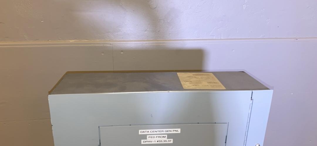 225A GE Panelboard w/ Main 208/120 Loaded(S6LLST4091)